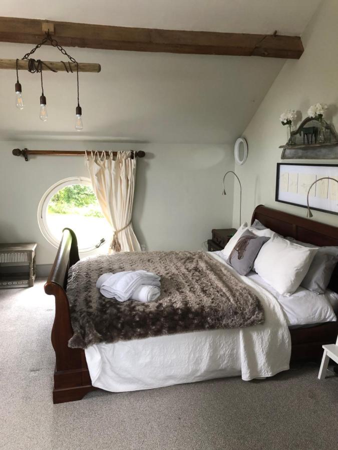 The Jockey Room Hideaway Spurstow Exterior photo